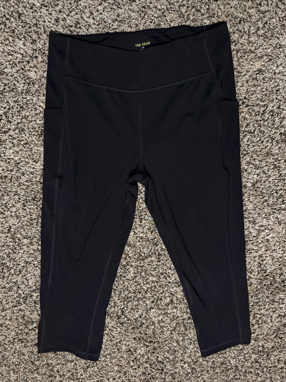 tek gear Black Capri Leggings and shorts with Side Pockets - High Waist.